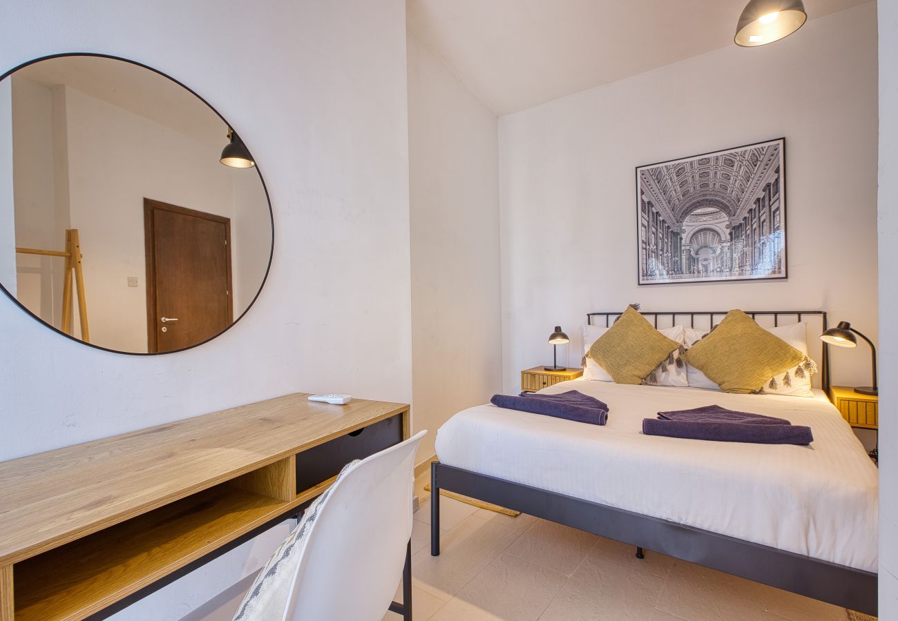 Apartamento en Ghaxaq  - Bright & airy 3 bedroom flat with balcony LAGI1-1