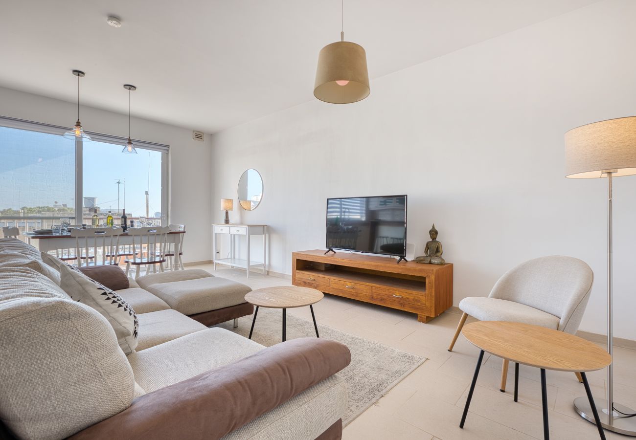 Apartamento en Ghaxaq  - Bright & airy 3 bedroom flat with balcony LAGI1-1