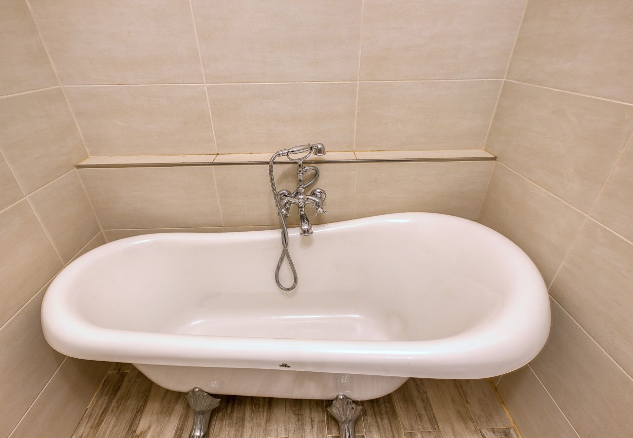 Apartamento en Ghaxaq  - Bright & airy 3 bedroom flat with balcony LAGI1-1