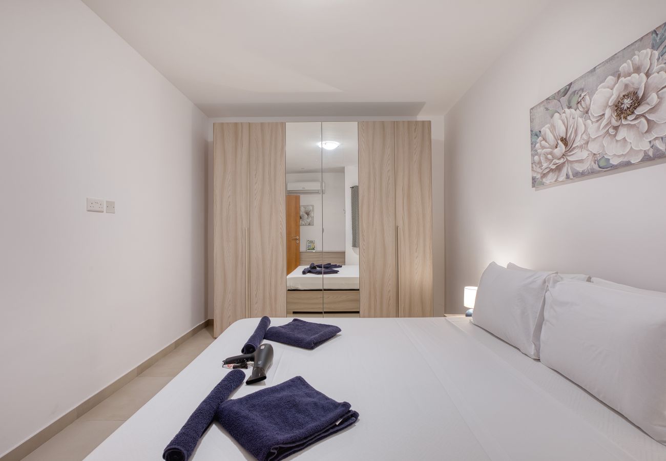 Apartamento en St. Paul’s Bay - Large & stylish apartment with 2 balconies JVEL1-2