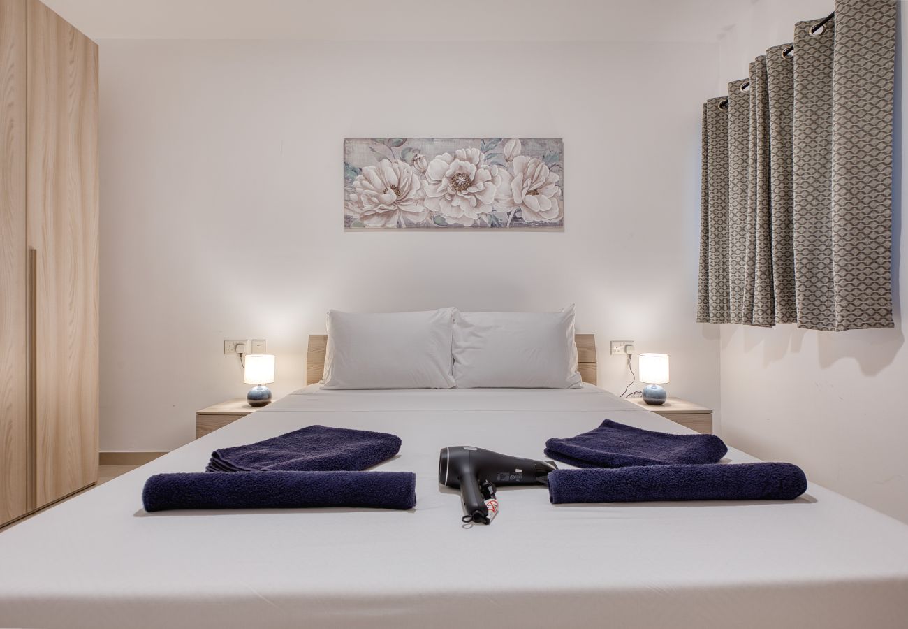 Apartamento en St. Paul’s Bay - Large & stylish apartment with 2 balconies JVEL1-2