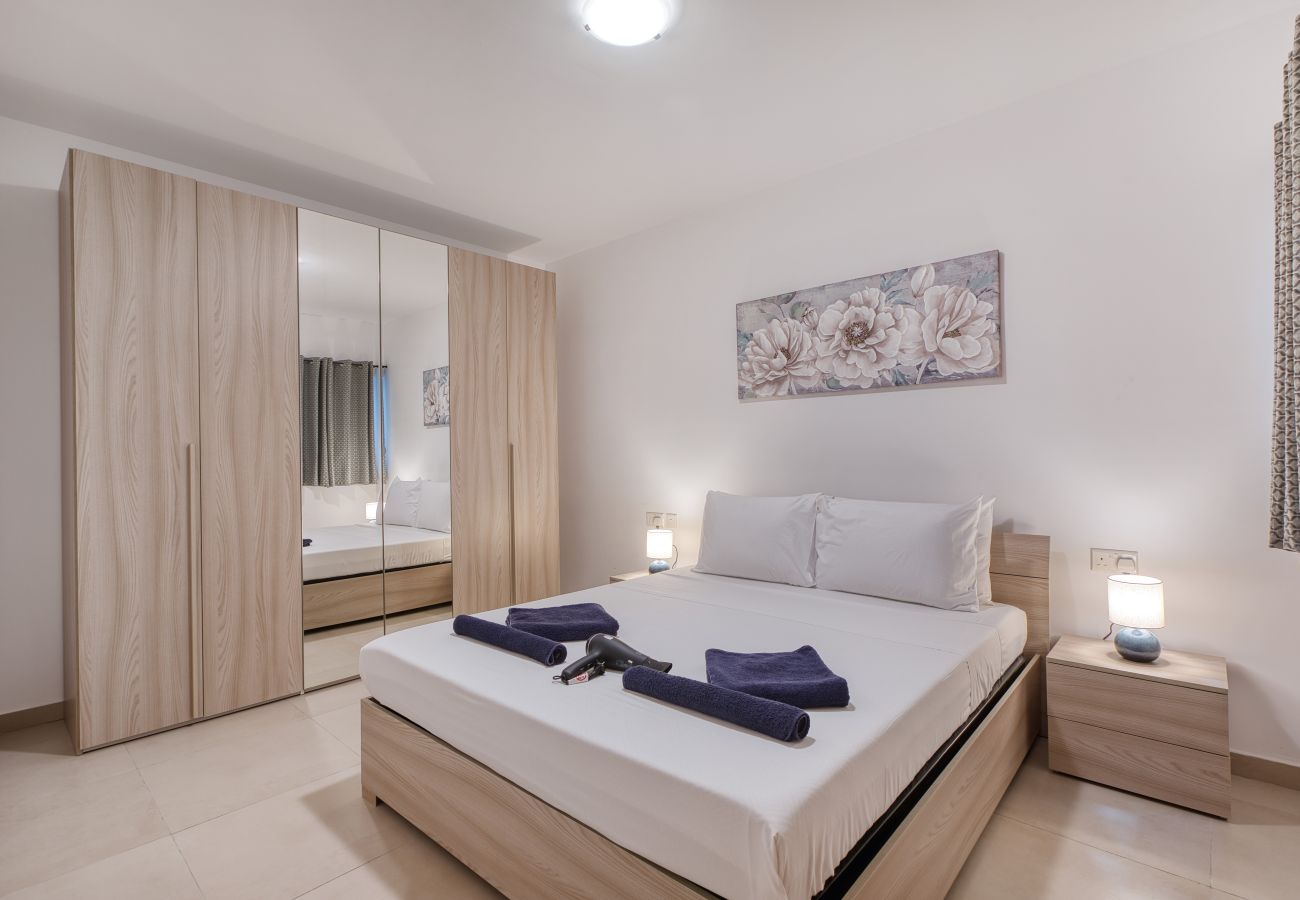 Apartamento en St. Paul’s Bay - Large & stylish apartment with 2 balconies JVEL1-2