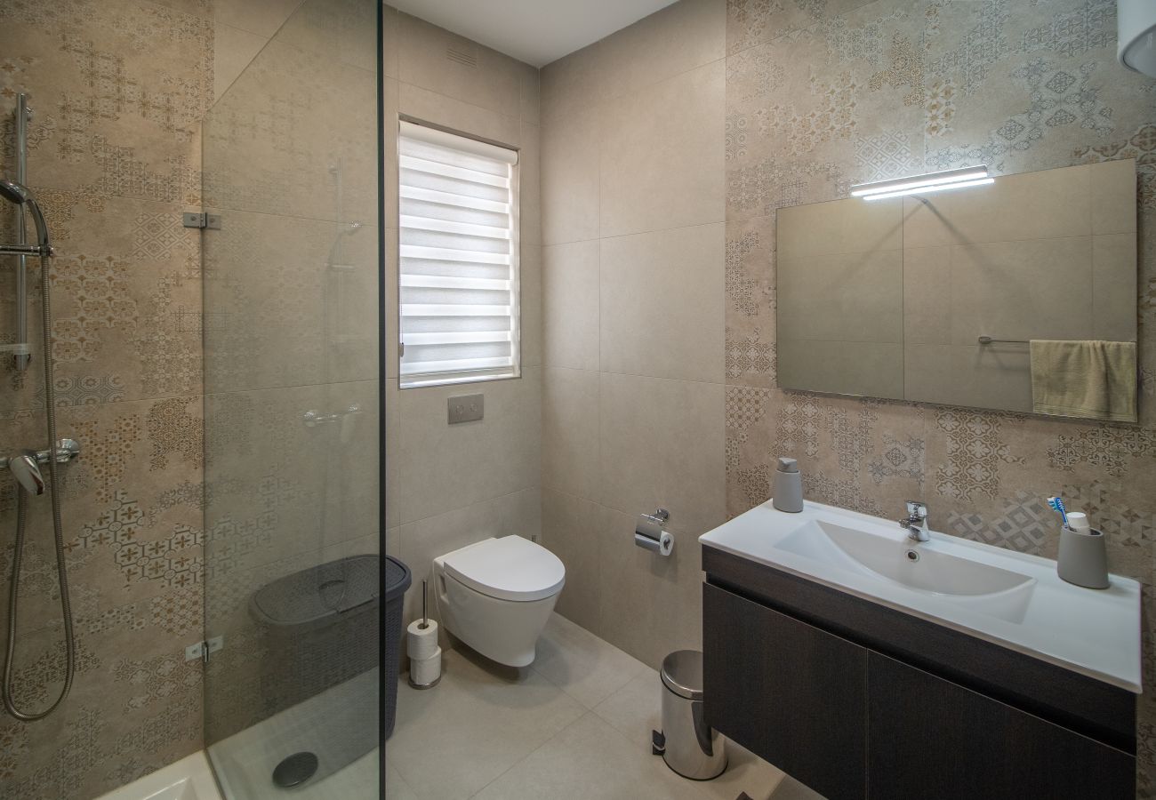 Apartamento en Marsalforn - Bright 3 bedroom with terrace and pool GZ-MAVE1-1
