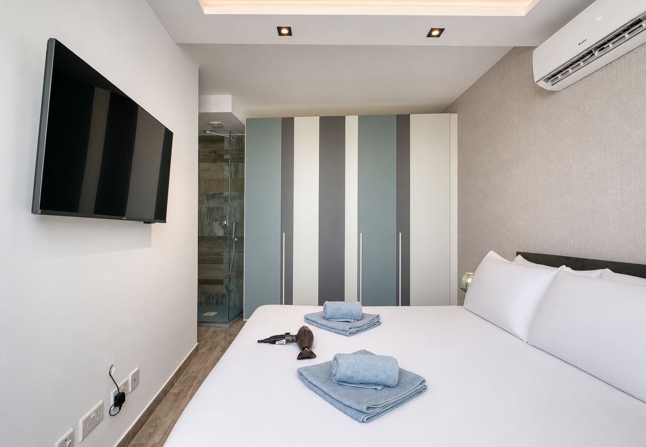 Apartamento en Msida - Beautiful penthouse with terrace & jacuzzi WVID1-2