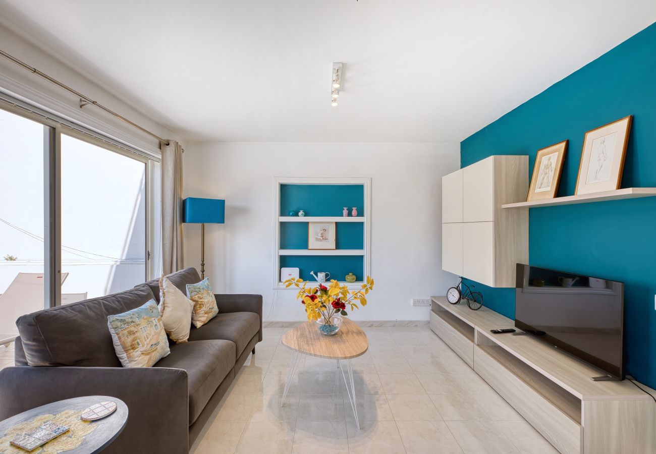 Apartamento en Sliema - Spacious & bright apartment, sun terrace PGAL1-1