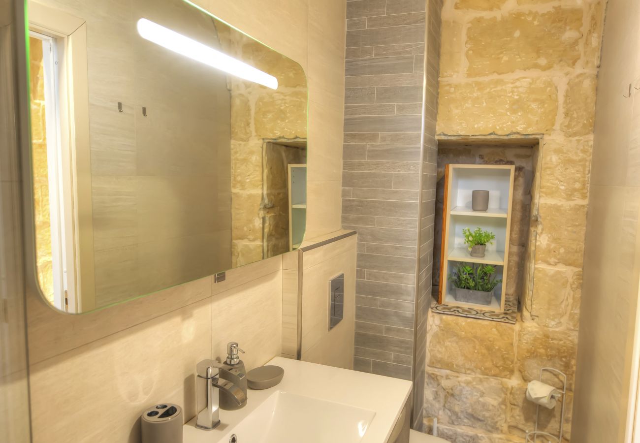 Maison à Hal Lija - Spacious Village Home with skylight EBAR1-1