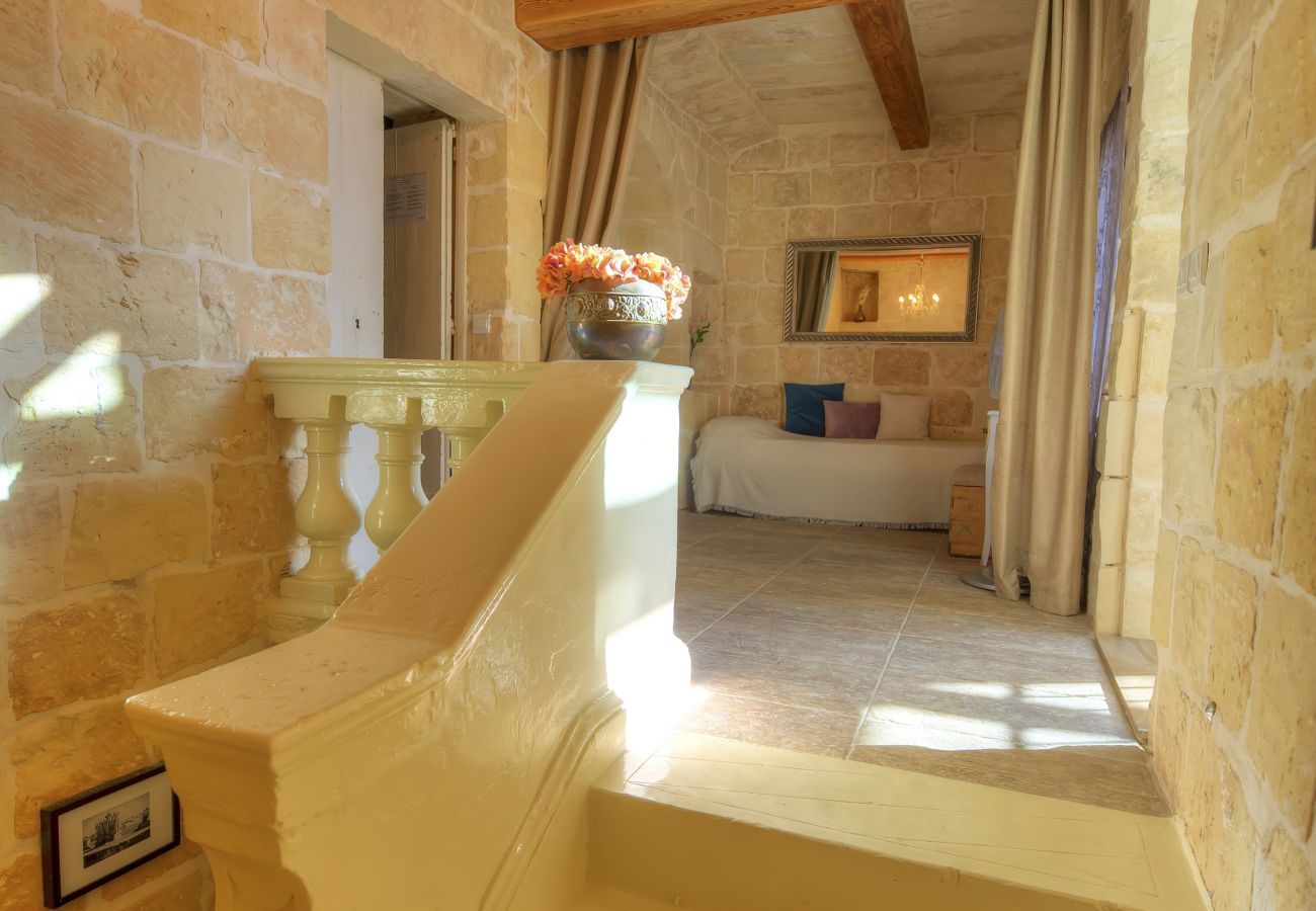 Maison à Hal Lija - Spacious Village Home with skylight EBAR1-1