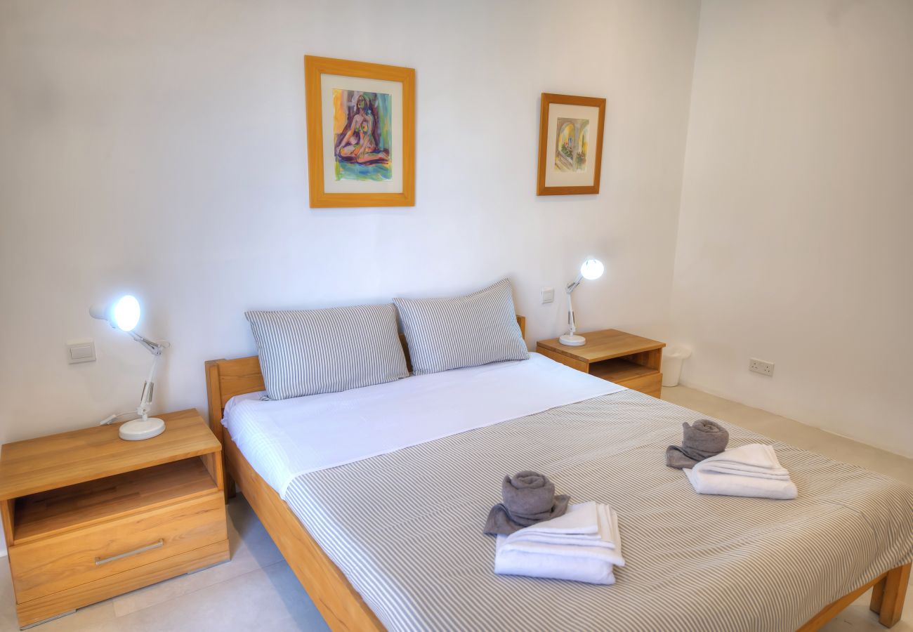 Appartement à St Julian's - Large, elegant 2bdm flat in St. Julian's DBRI1-1