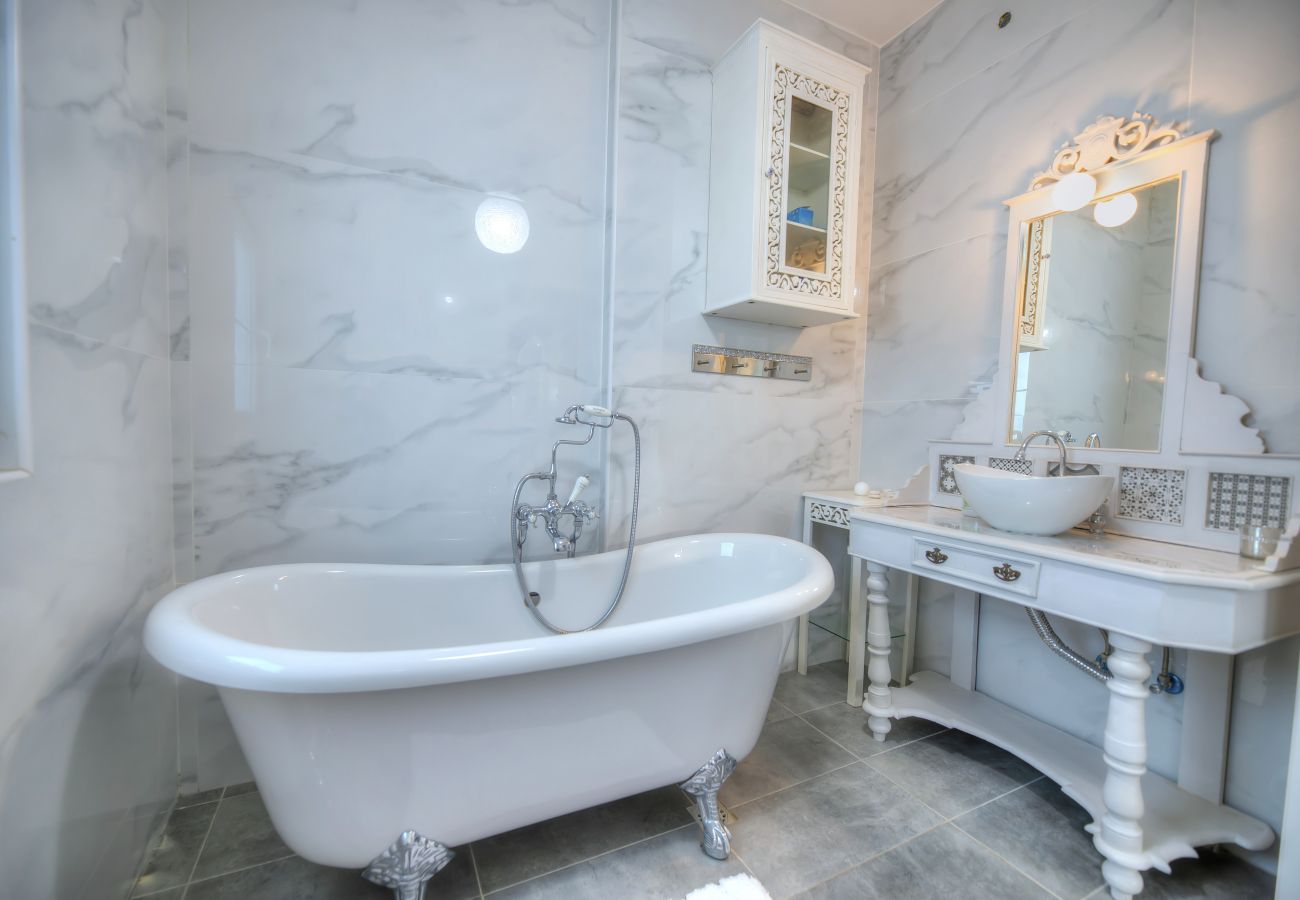 Maison à Sliema - Spectacular spacious house with sun terrace ILJU1-1