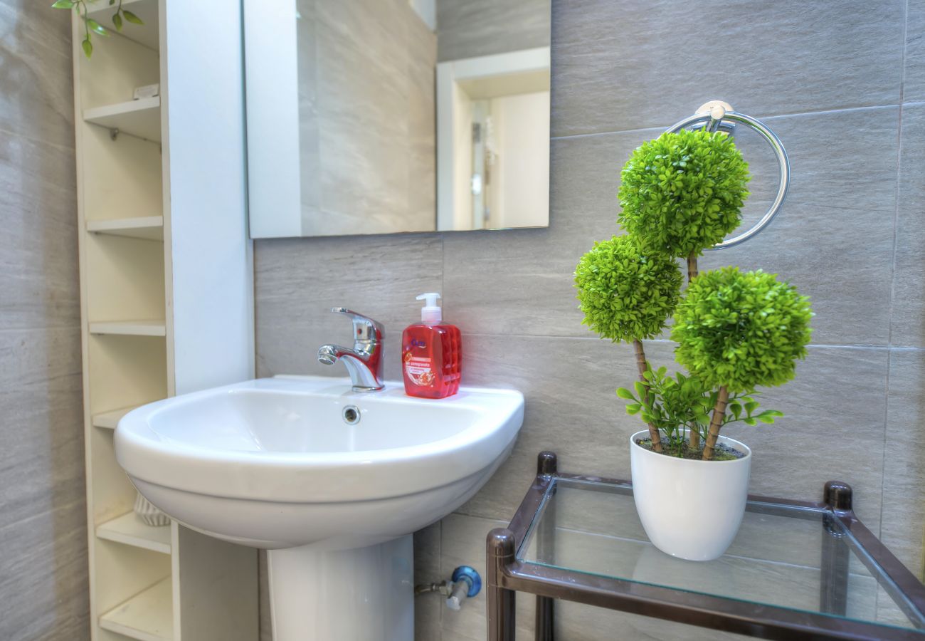 Maison mitoyenne à Gzira - Charming 2 bedroom townhouse, internal yard JDES1-1