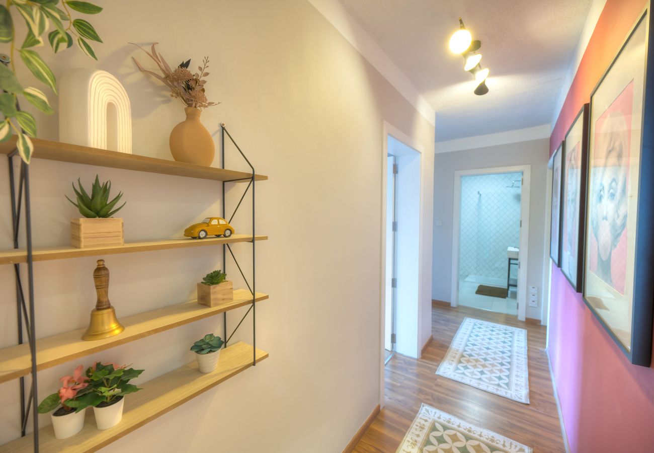 Appartement à Sliema - Stylish, large 3bedroom, seafront terrace GOSLM-13