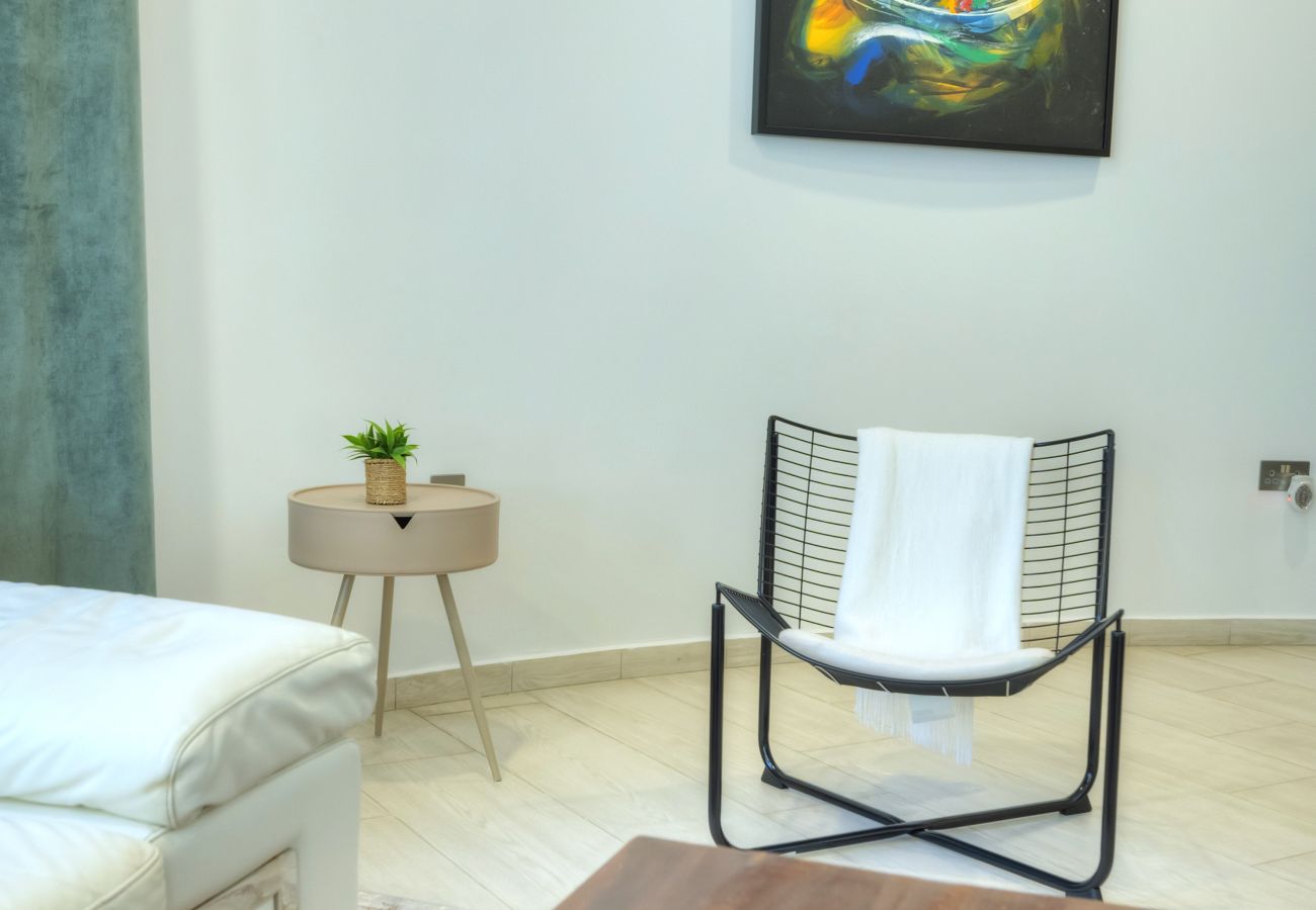 Appartement à Swieqi - Luxury 2 bedroom with large outdoor & jacuzzi JBAS1-1