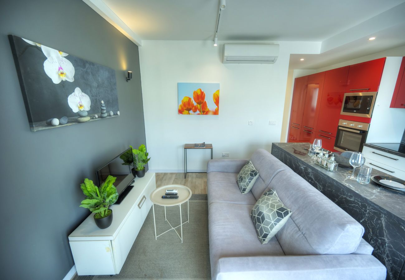 Appartement à Gzira - Luxury penthouse with sun terrace & jacuzzi RJOR1-1