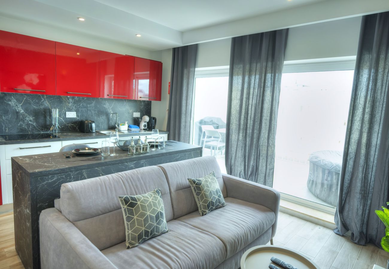 Appartement à Gzira - Luxury penthouse with sun terrace & jacuzzi RJOR1-1