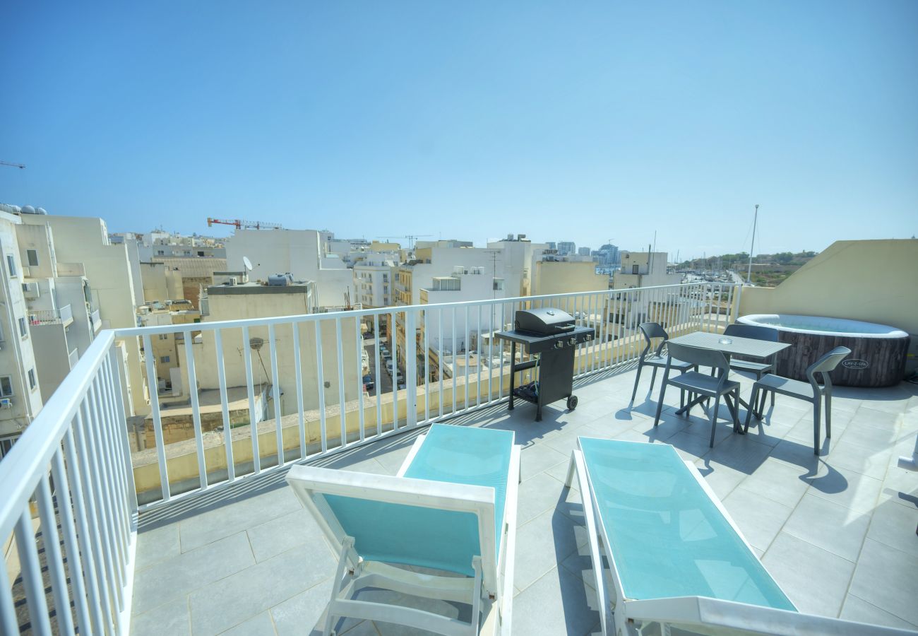 Appartement à Gzira - Luxury penthouse with sun terrace & jacuzzi RJOR1-1