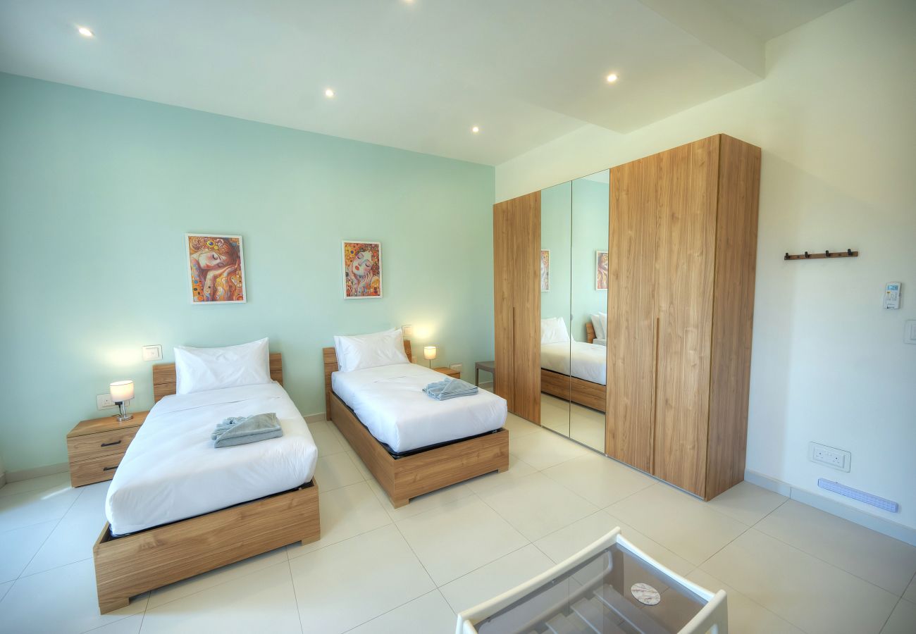 Appartement à Floriana - Britannia Suites, 2bedrooms flat, city view JCAS1