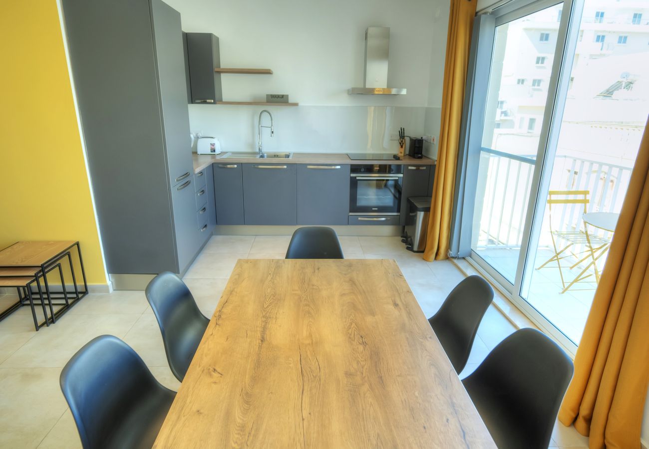 Appartement à Gzira - Spacious one bedroom with study JGRI1-1