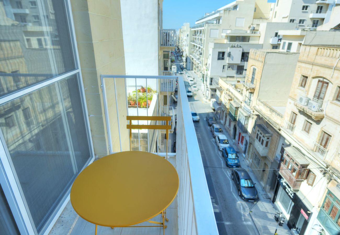 Appartement à Gzira - Spacious one bedroom with study JGRI1-1