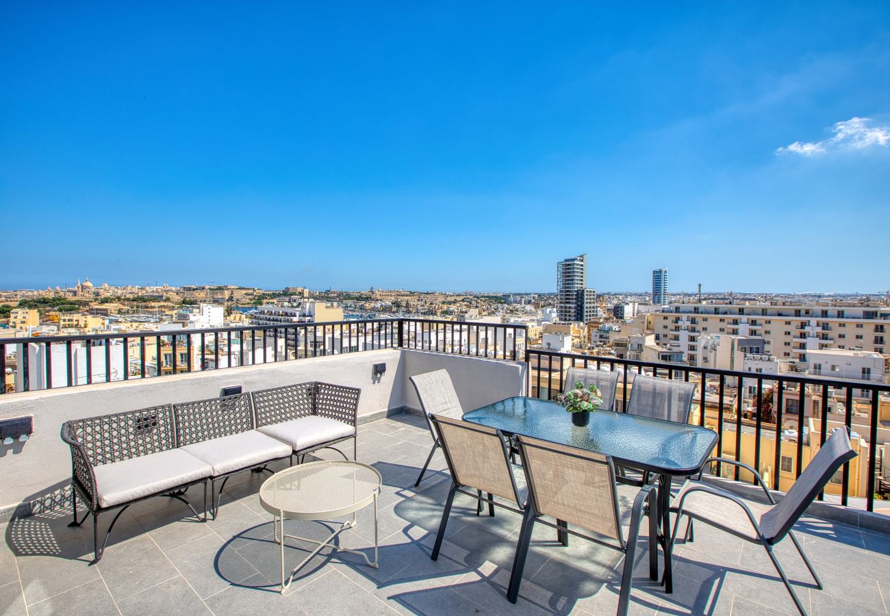 Maison à Gzira - 3bedroom house with jacuzzi and roof terrace VFRA1-1
