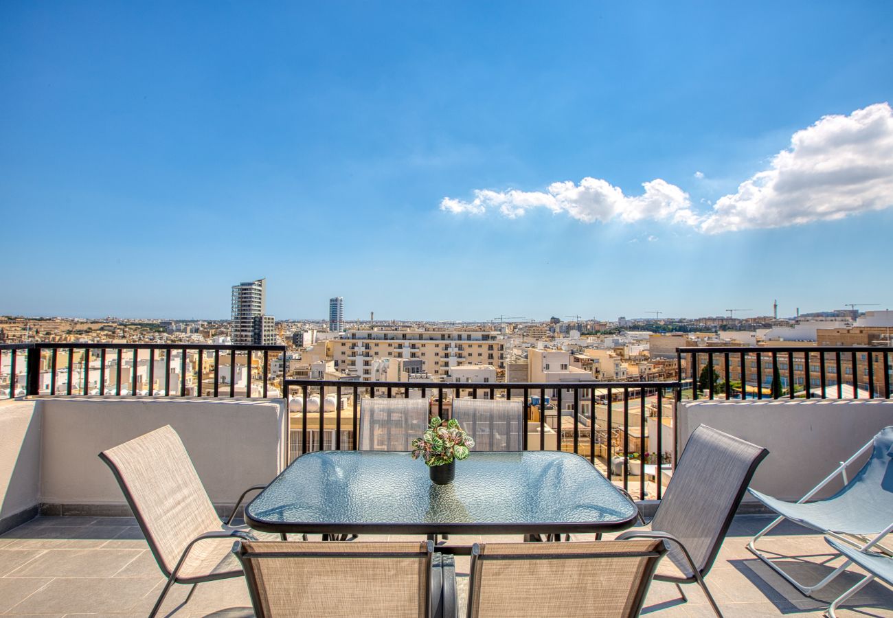 Maison à Gzira - 3bedroom house with jacuzzi and roof terrace VFRA1-1