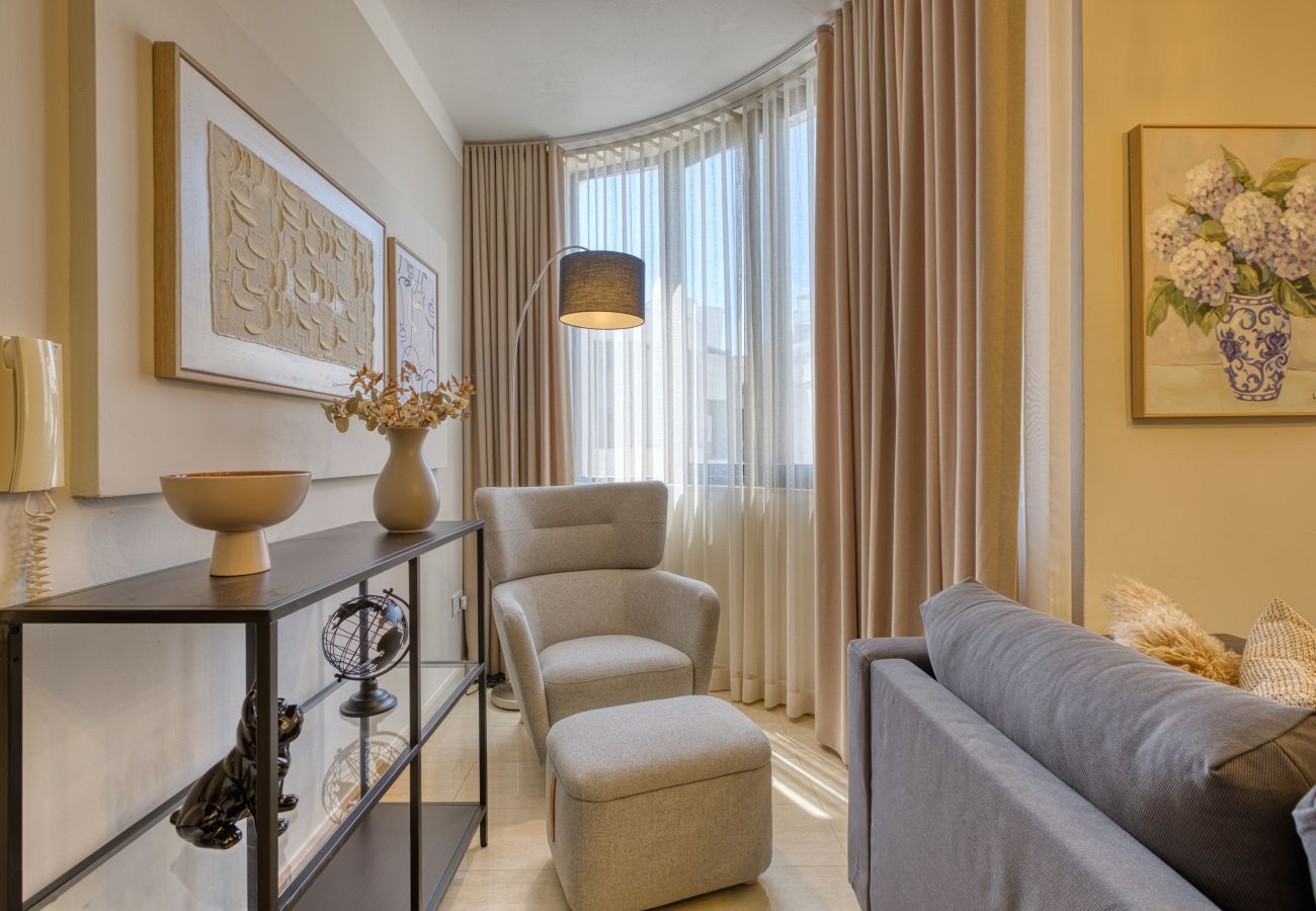 Maison à Gzira - 3bedroom house with jacuzzi and roof terrace VFRA1-1