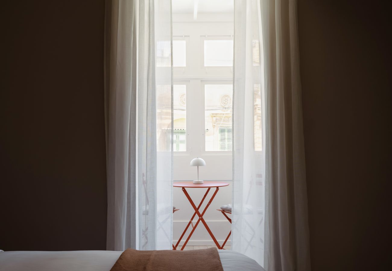 Appartement à Sliema - Chich and modern 2 bedroom with yard LDEM1-2