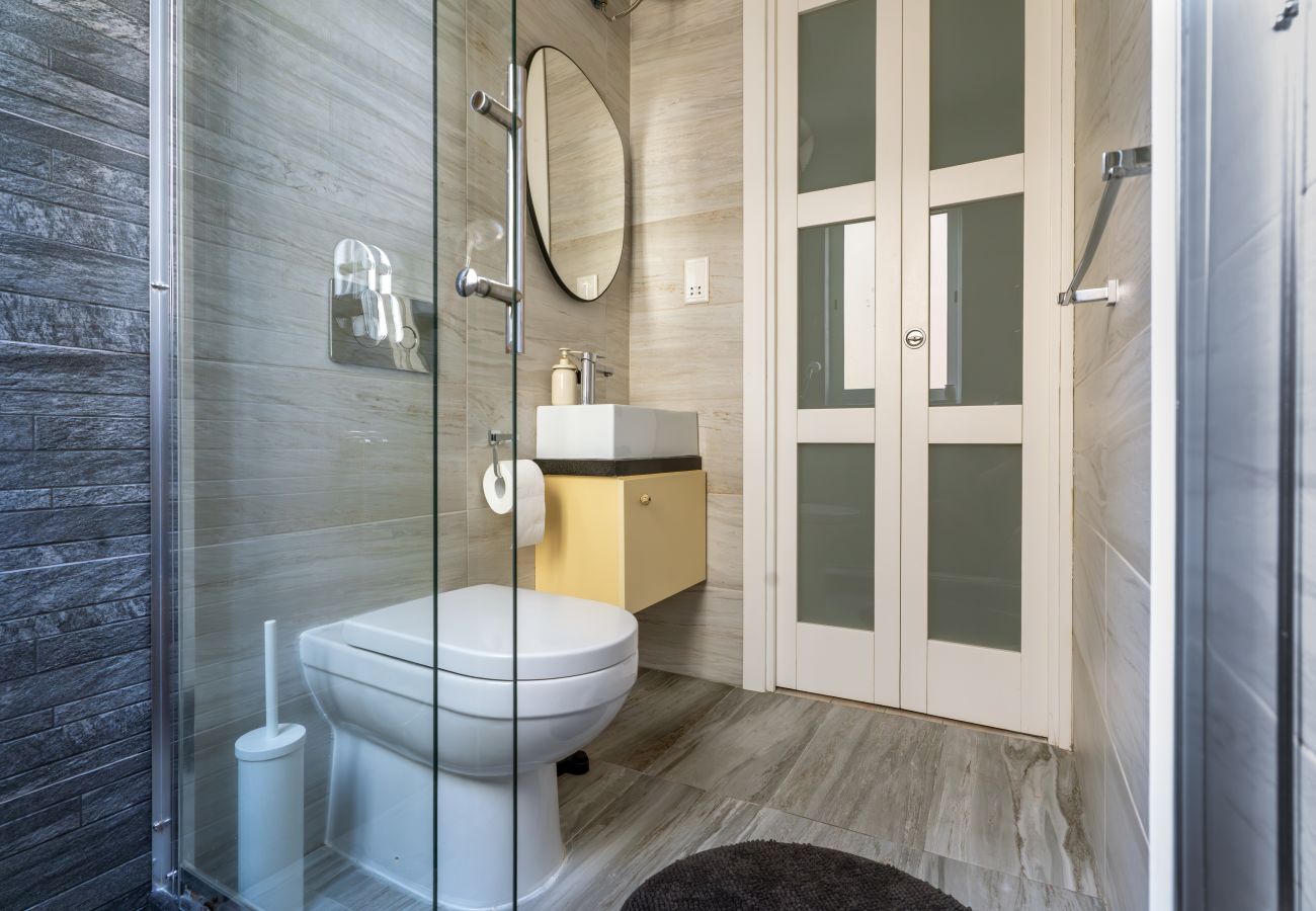 Appartement à Sliema - Chich and modern 2 bedroom with yard LDEM1-2