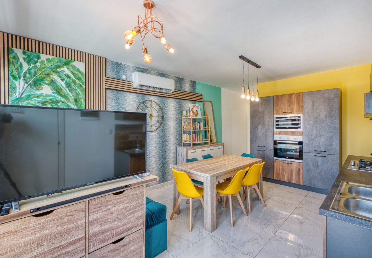 Appartement à Msida - Modern 3 bedroom with Jacuzzi and terrace MCAR1-1
