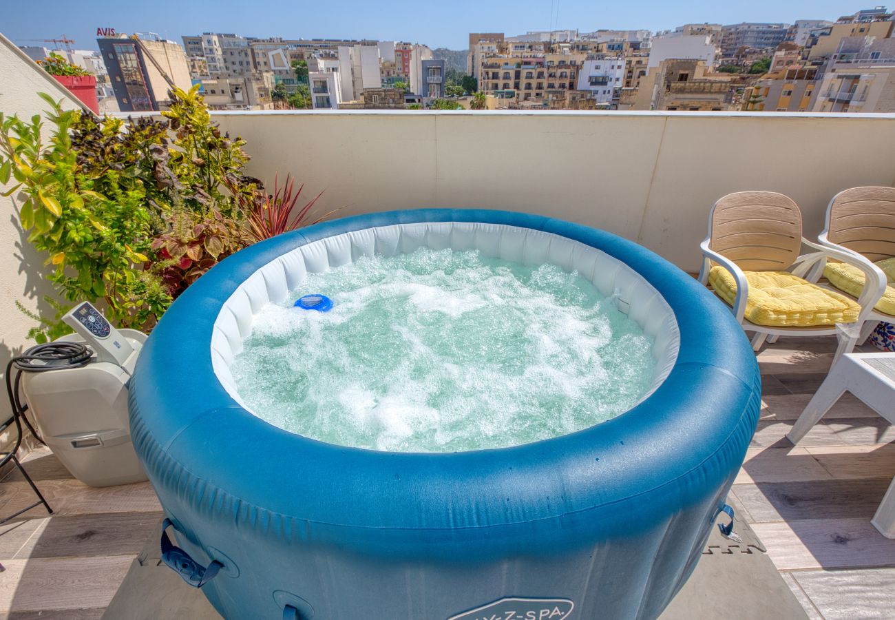 Appartement à Msida - Modern 3 bedroom with Jacuzzi and terrace MCAR1-1