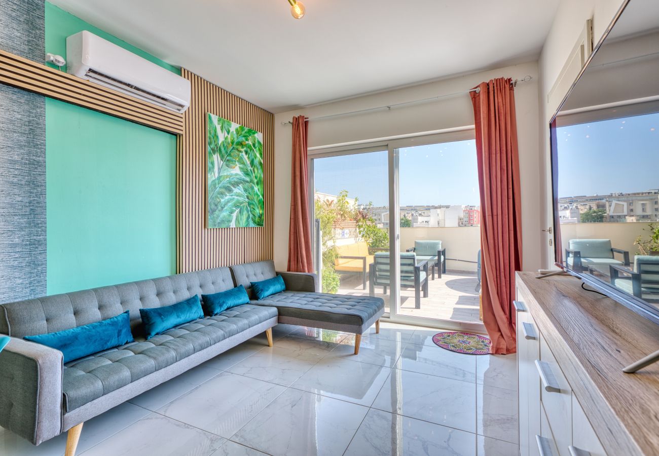 Appartement à Msida - Charming 3bedroom with jacuzi and terrace MCAR1-2