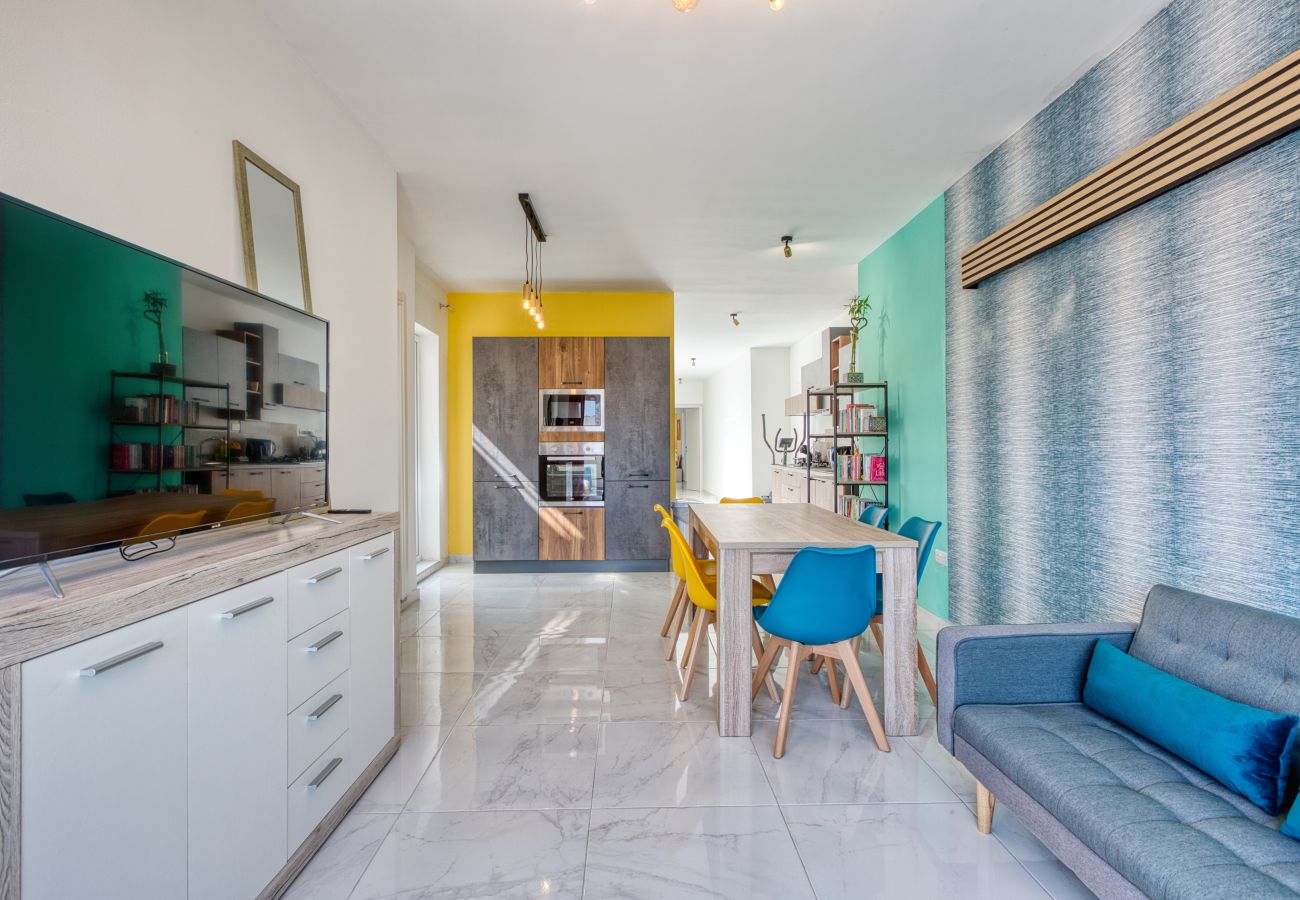 Appartement à Msida - Charming 3bedroom with jacuzi and terrace MCAR1-2