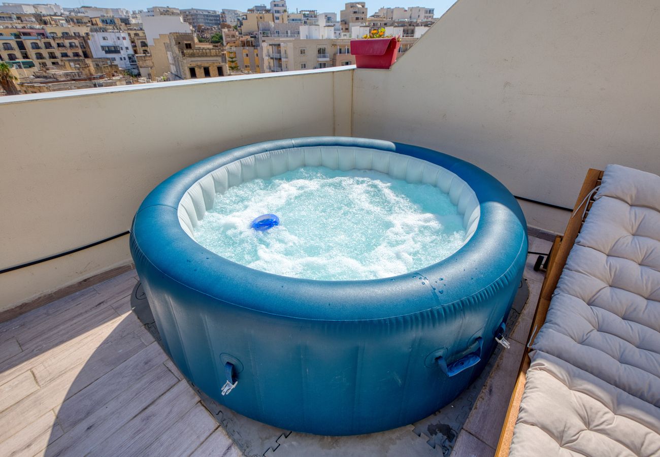 Appartement à Msida - Charming 3bedroom with jacuzi and terrace MCAR1-2