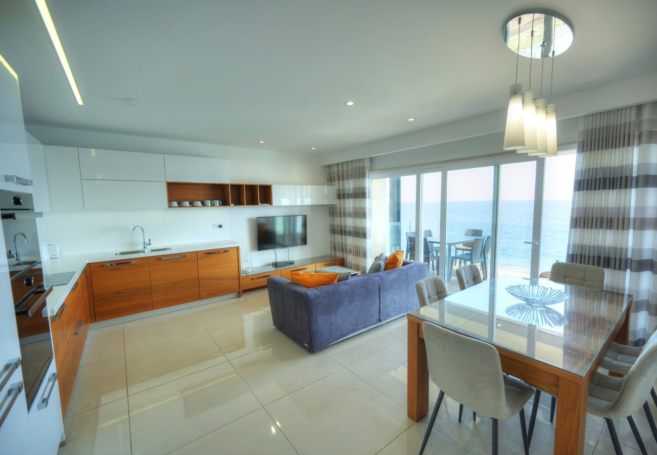 Appartement à Sliema - Charming, modern 3 bedroom seafront