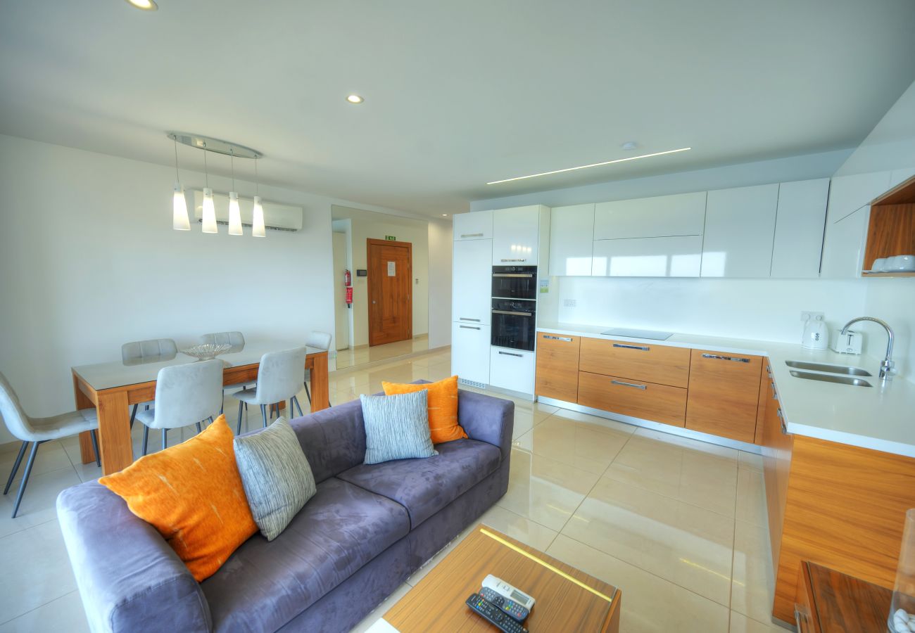 Appartement à Sliema - Charming, modern 3 bedroom seafront