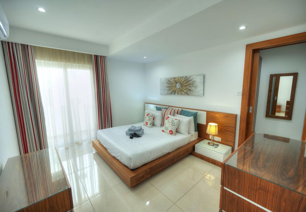 Appartement à Sliema - Charming, modern 3 bedroom seafront