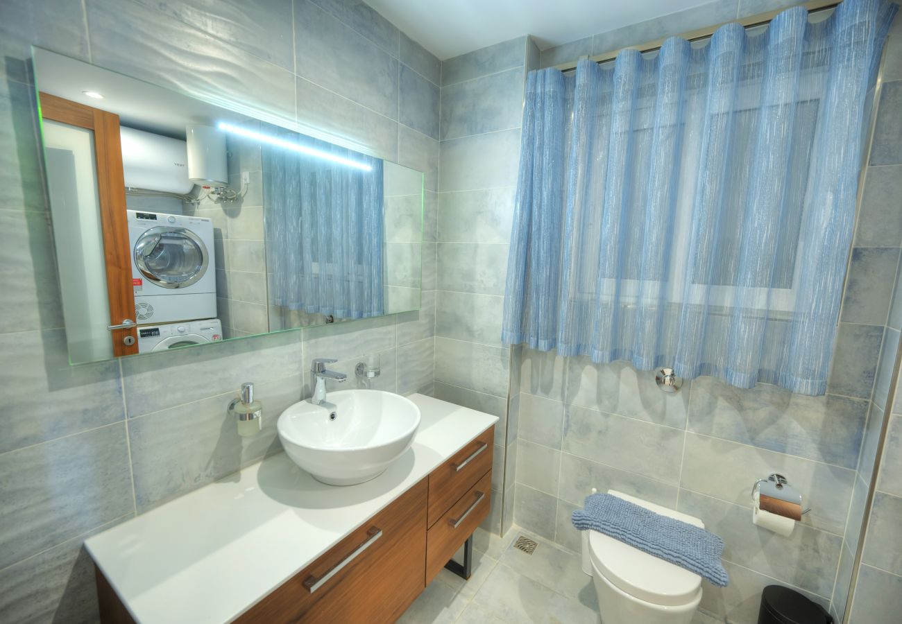 Appartement à Sliema - Charming, modern 3 bedroom seafront