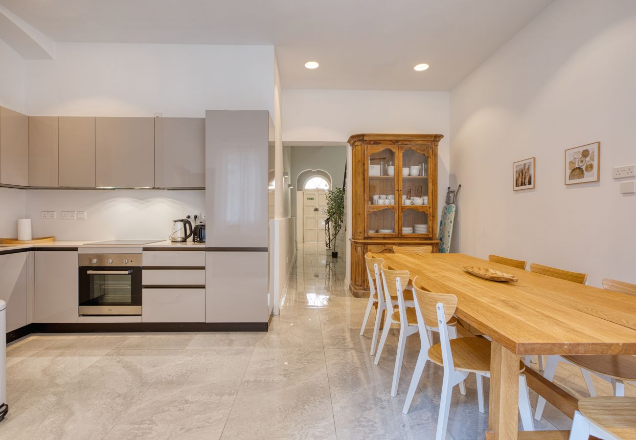 Maison à Sliema - Impressive 3 bedrooms, sun terrace, jacuzzi AMRA1-1