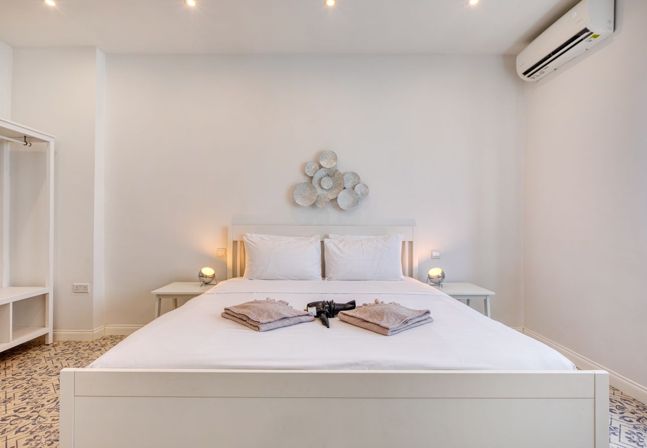 Maison à Sliema - Impressive 3 bedrooms, sun terrace, jacuzzi AMRA1-1