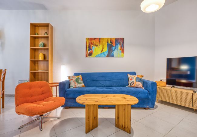 Appartement à Msida - Charming 2-Bedroom Apartment with Balconies MGAJ1-1