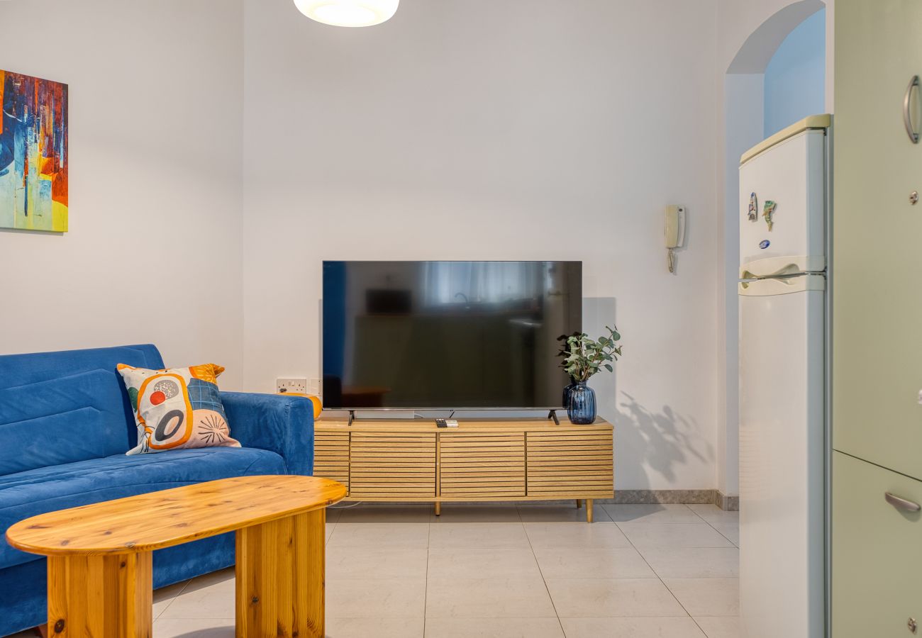 Appartement à Msida - Charming 2-Bedroom Apartment with Balconies MGAJ1-1