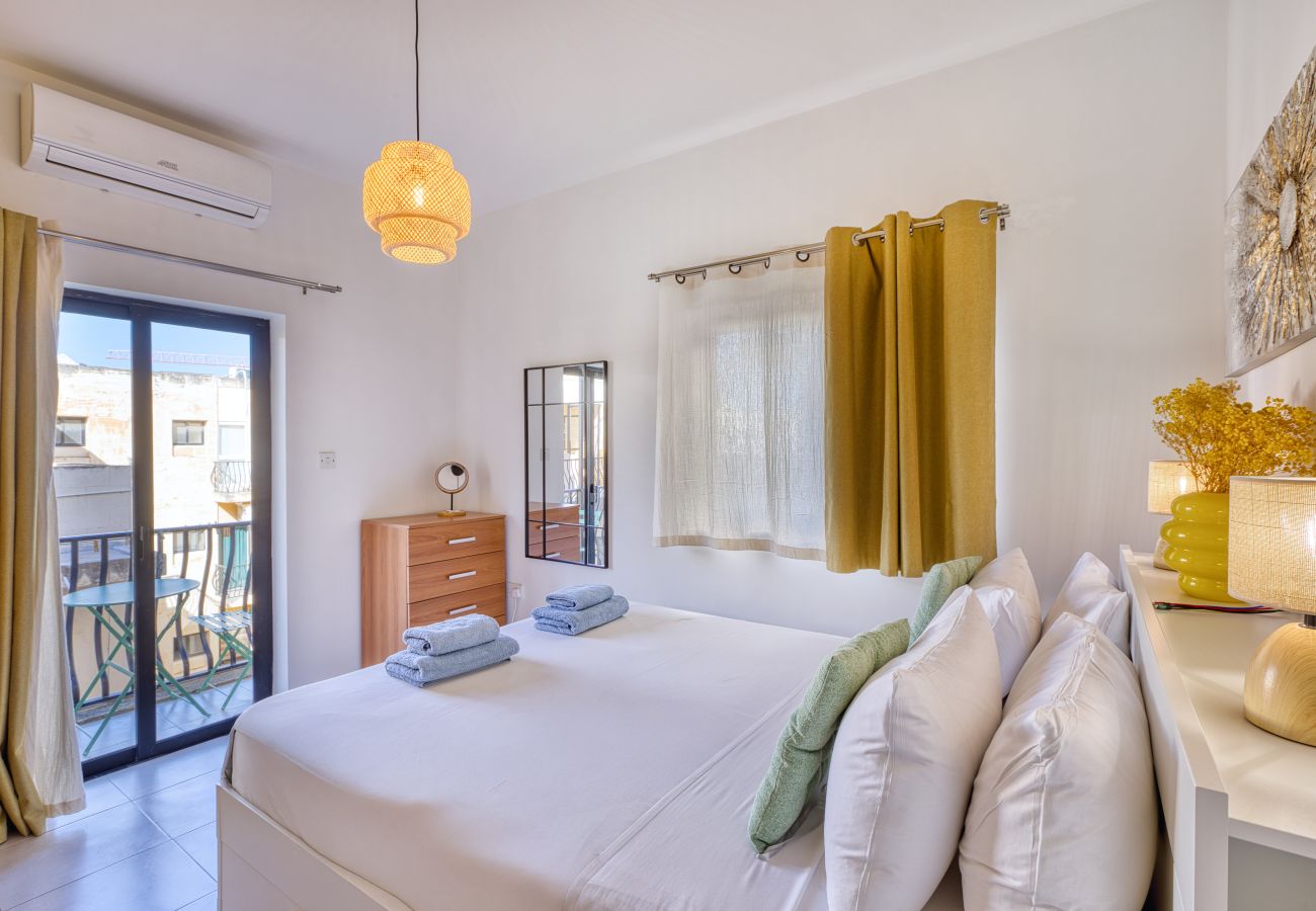 Appartement à Msida - Charming 2-Bedroom Apartment with Balconies MGAJ1-1