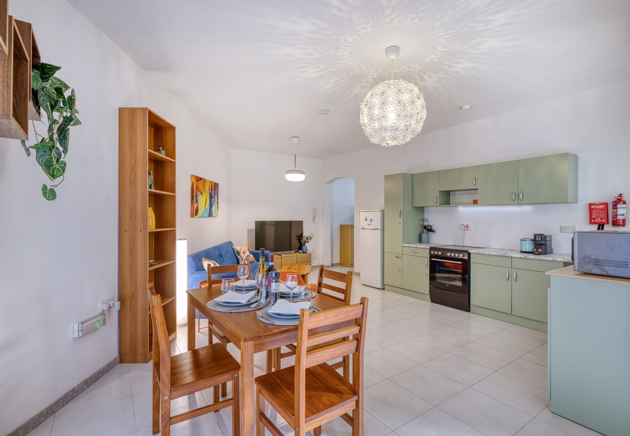 Appartement à Msida - Charming 2-Bedroom Apartment with Balconies MGAJ1-1