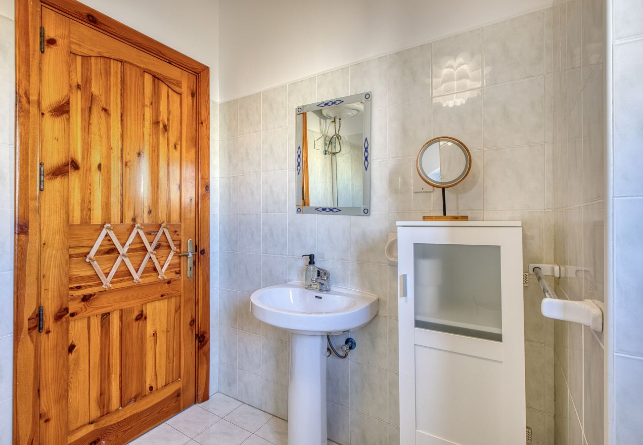 Appartement à Msida - Charming 2-Bedroom Apartment with Balconies MGAJ1-1