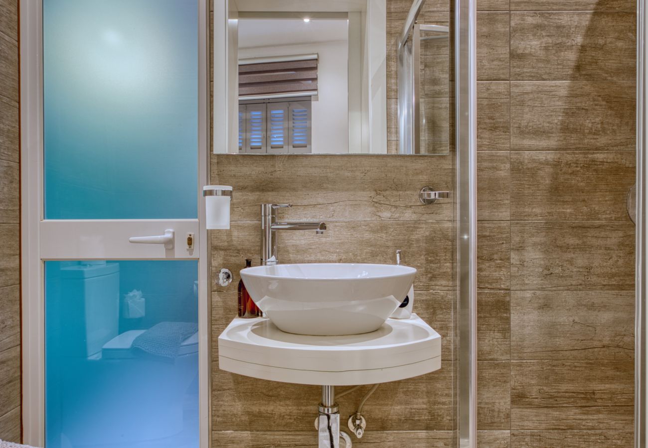 Maison à Valletta - Luxury 2bedroom house with large back yard RABE1-2