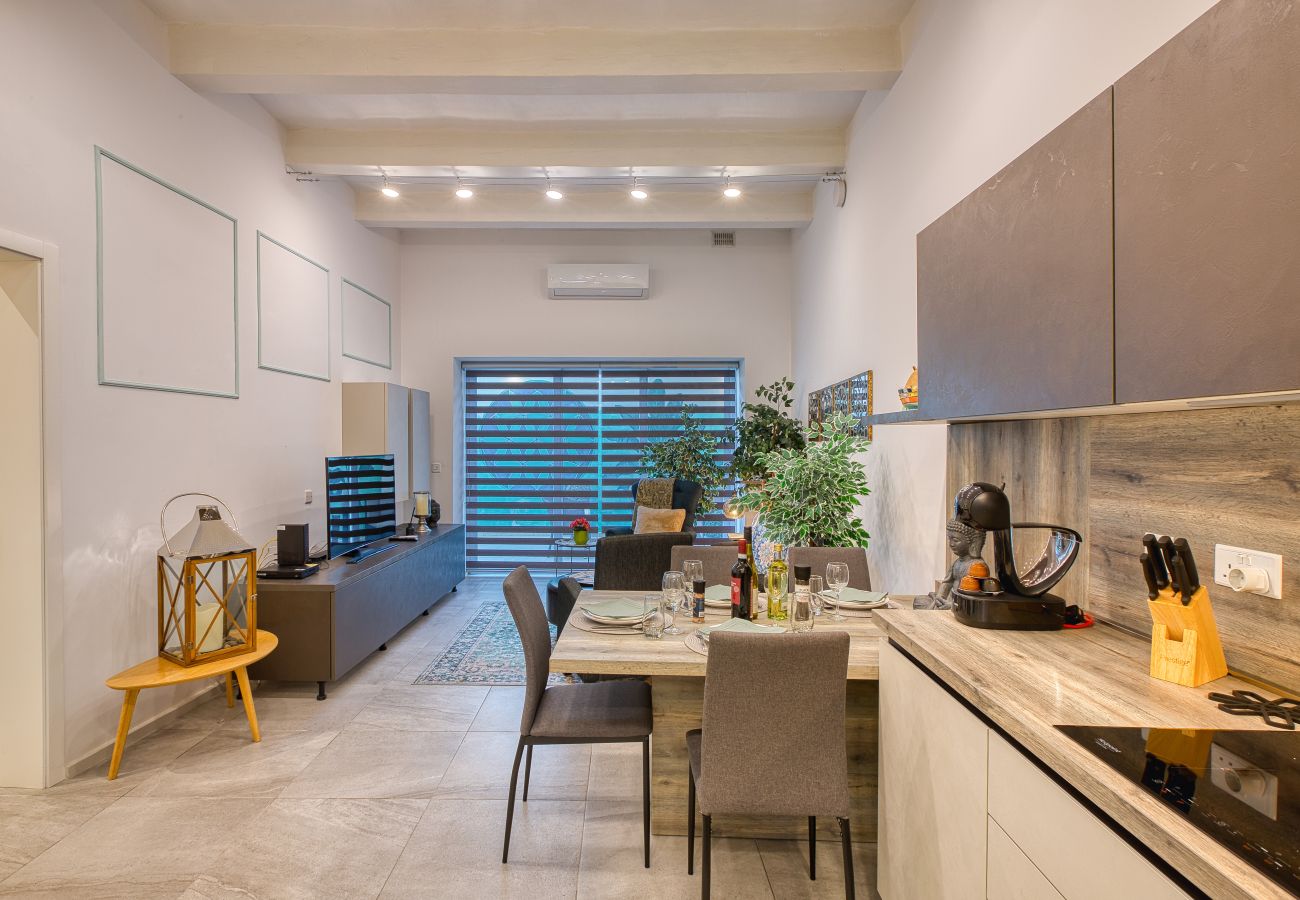 Maison à Valletta - Luxury 2bedroom house with large back yard RABE1-2