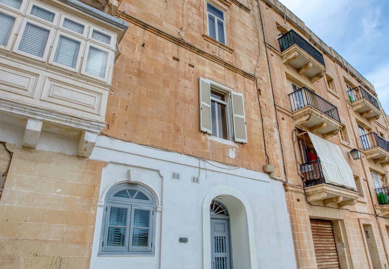 Maison à Valletta - Luxury 2bedroom house with large back yard RABE1-2