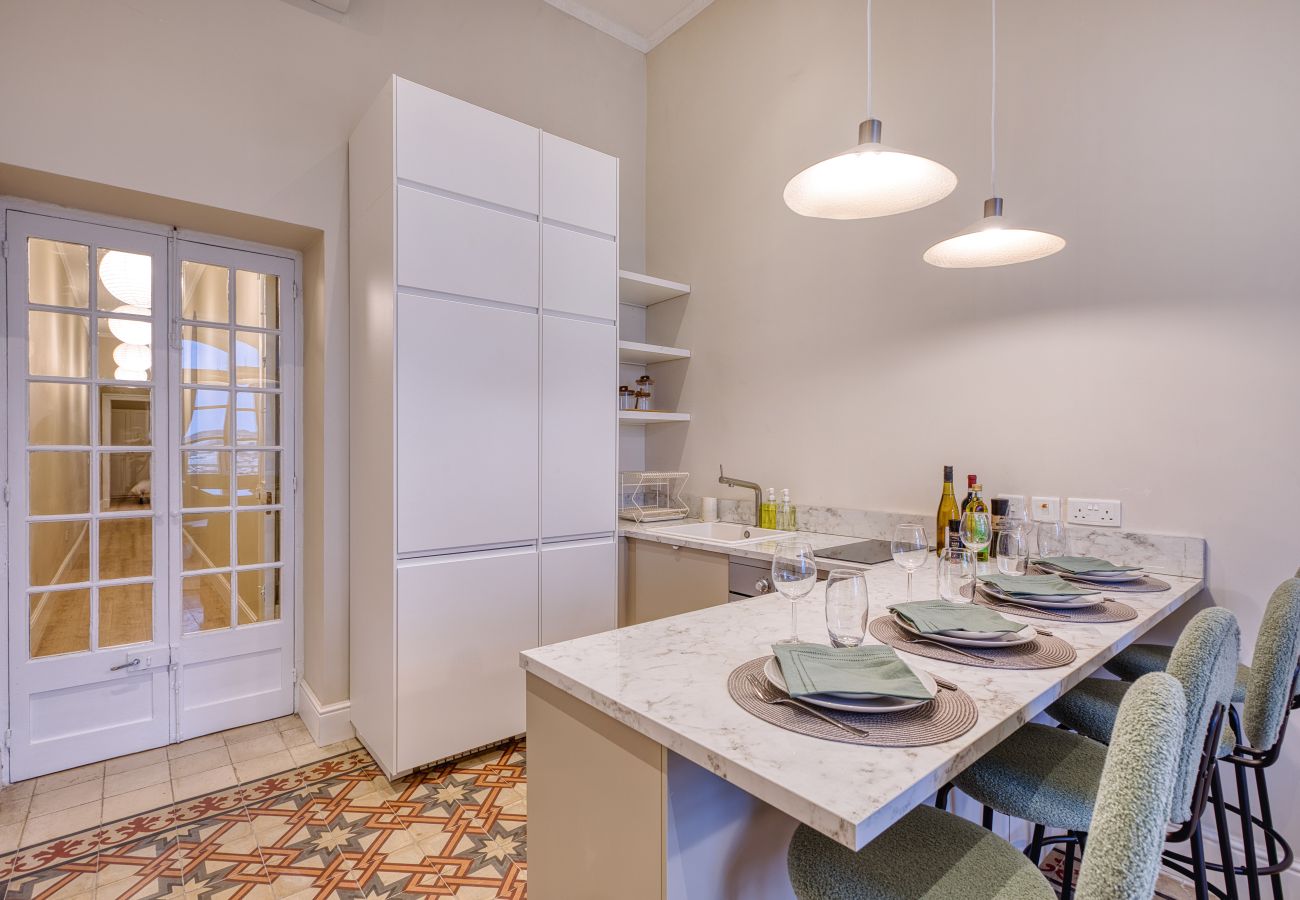 Appartement à Valletta - Elegant seaview 2 bedroom flat with balcony LDEM1-5