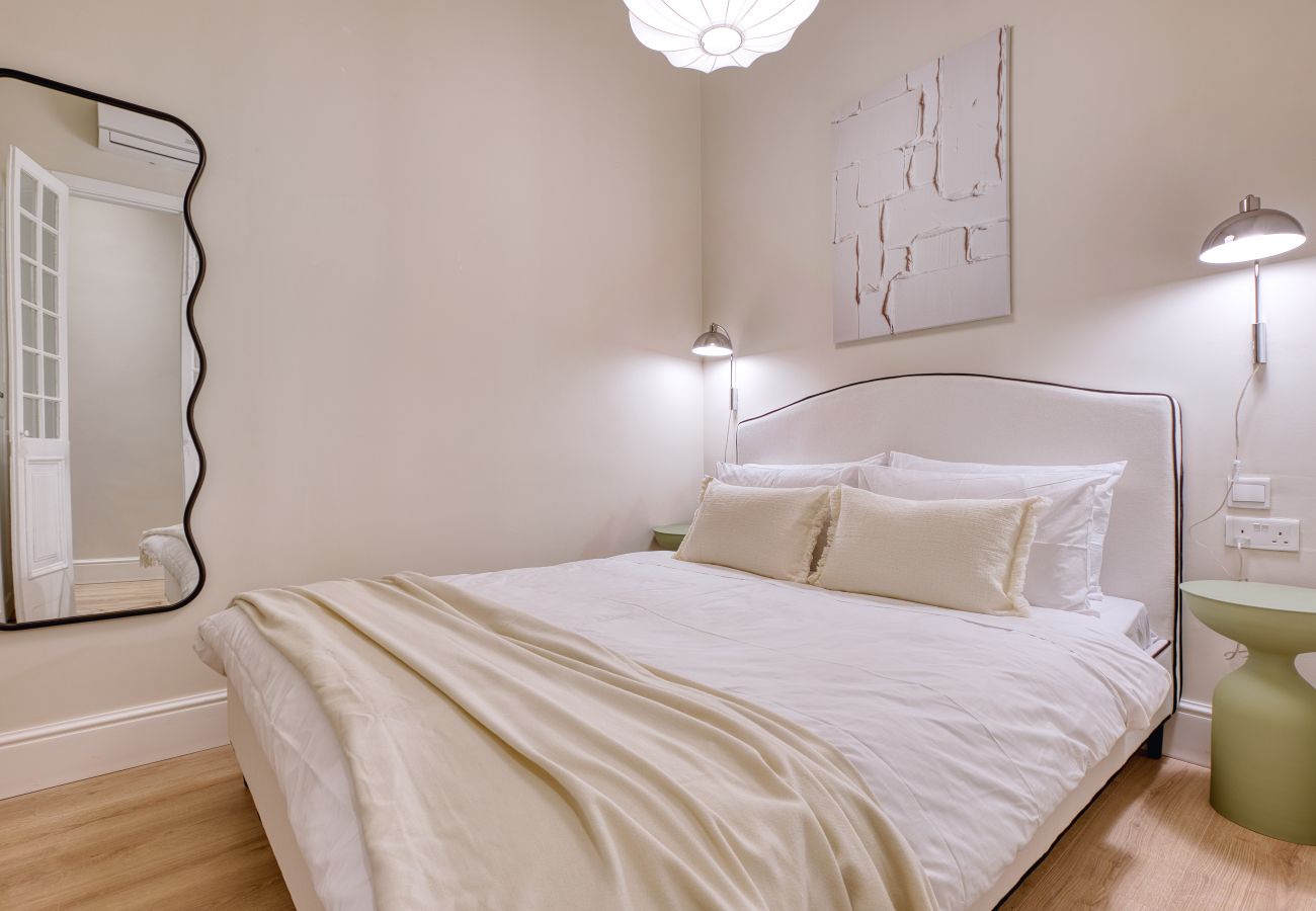 Appartement à Valletta - Traditional seaview 3 bedroom with balcony LDEM1-6