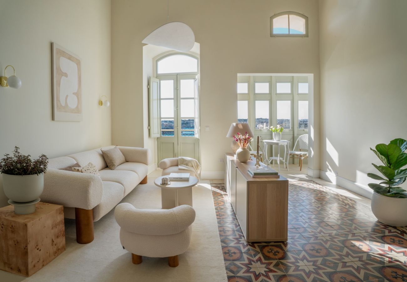Appartement à Valletta - Traditional seaview 3 bedroom with balcony LDEM1-6
