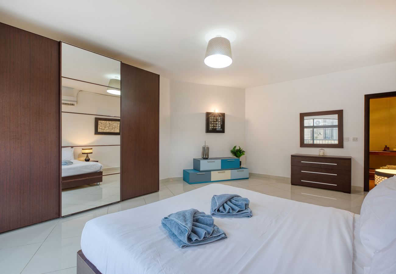 Appartement à St Julian's - Bright, modern & spacious 3 bedroom flat MMIC1-1